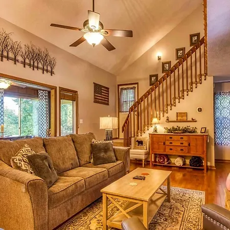 Cozy Cabin With Mountain Views Near Skylift Park! Gatlinburg Exterior photo